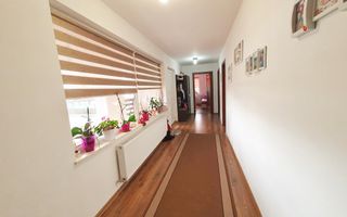 Casa pt 2 familii sau pt. clinica medicala, 8 camere, 486 mp teren - Poză 19