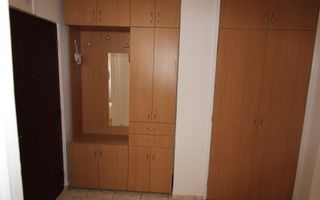 2 camere,  centrala proprie, la 3 minute de Spitalul Judetean - Poză 11