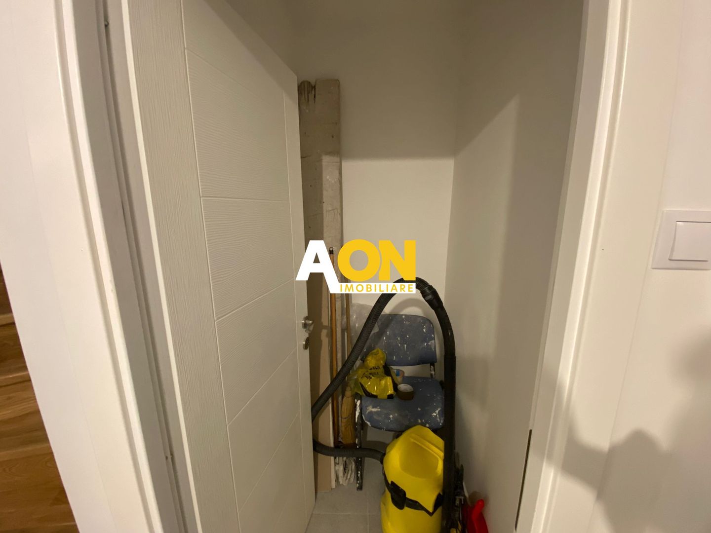 Apartament 3 camere, 2 balcoane,  Scara Interioara,  Ultracentral - Poză 7