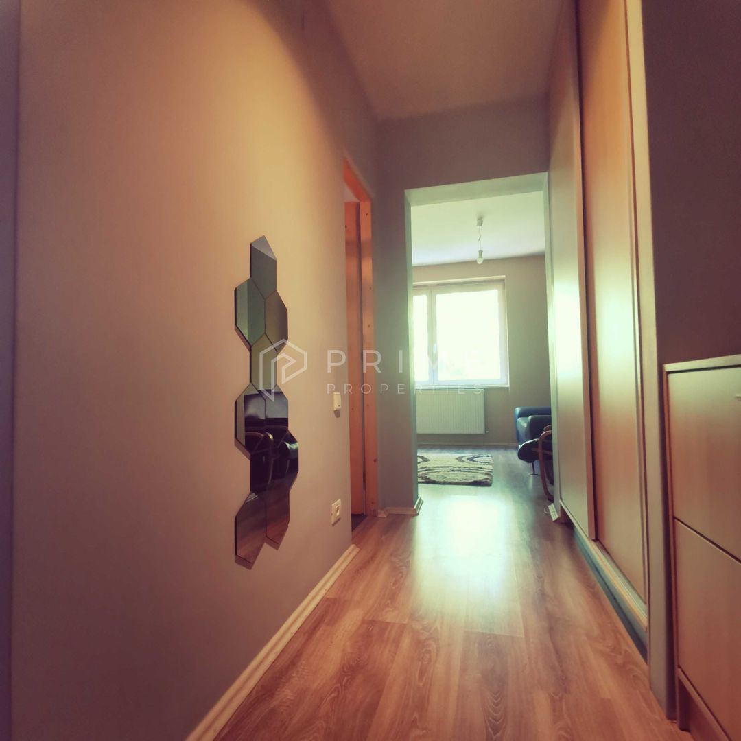 De închiriat: Apartament modern cu 1 cameră, în zona 7 Noiembrie - Poză 2