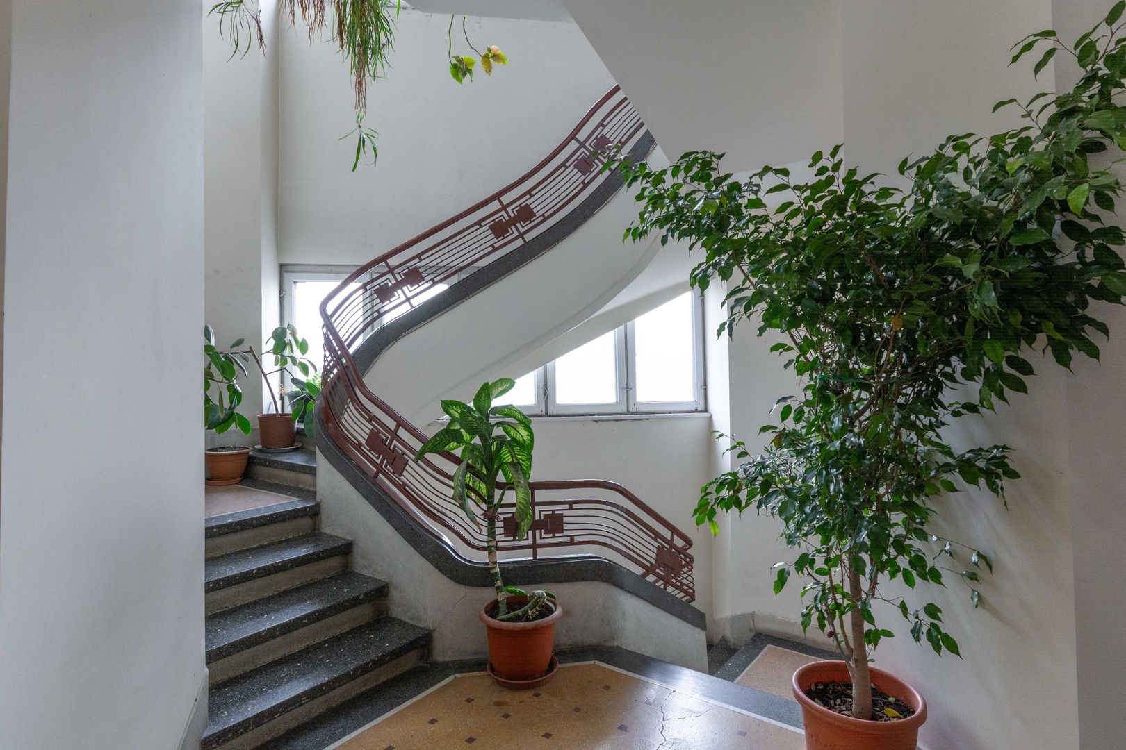 Piata Romana | Lascar Catargiu | Cal. Victoriei,5 cam pe Nicolae Iorga - Poză 8