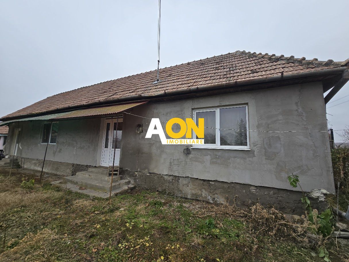 Casa 3 Camere Sat Galtiu, 1100 mp Teren - Poză 1