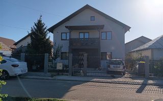 De vanzare vila individuala in Lunca Cetatuii Cartierul Tineretului - Poză 2