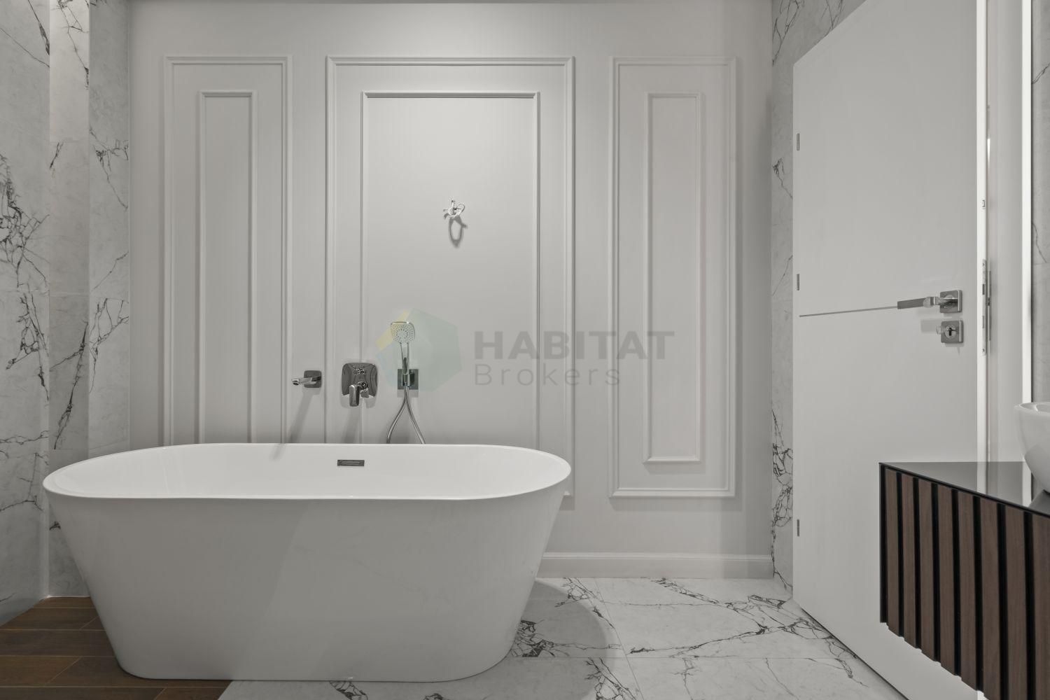 Vilă de lux  | Pipera – 7 camere, 5 băi, 4 terase | 1.500.000 EUR - Poză 35