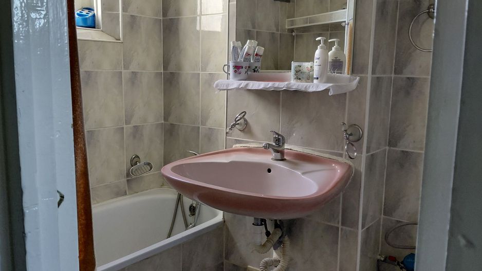 Apartamnent 3 cam dec  Micro 19 – 64 mp utili , etaj intermediar, - Poză 3