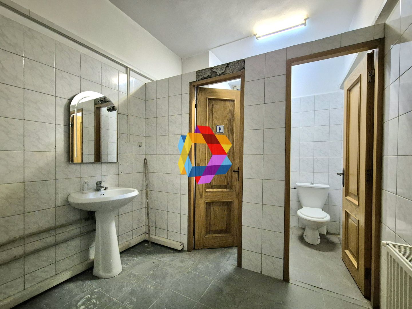 Spațiu comercial cu vad -  200 mp - Poză 8