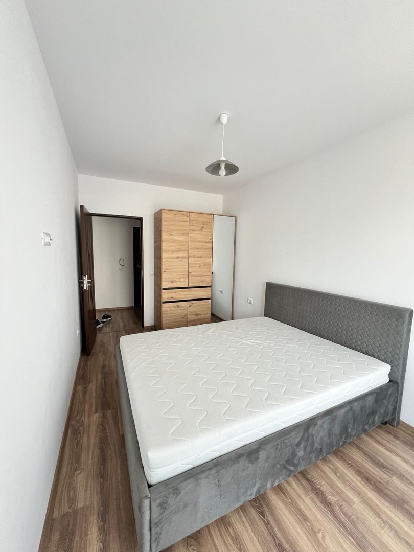 Apartament 2 camere + loc de parcare Pacurari Alpha Bank 450 euro - Poză 3