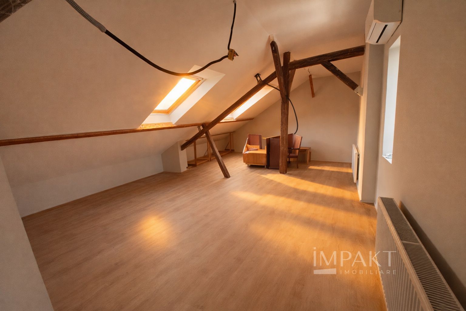 De închiriat spațiu pentru birouri- Piață Cipariu - Poză 4