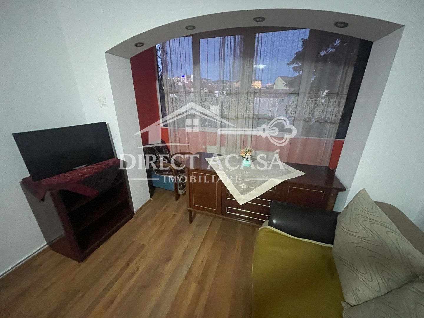 Apartament cu 2 camere de inchiriat-Str Bodor Peter-Top Med-Nova Vita - Poză 2