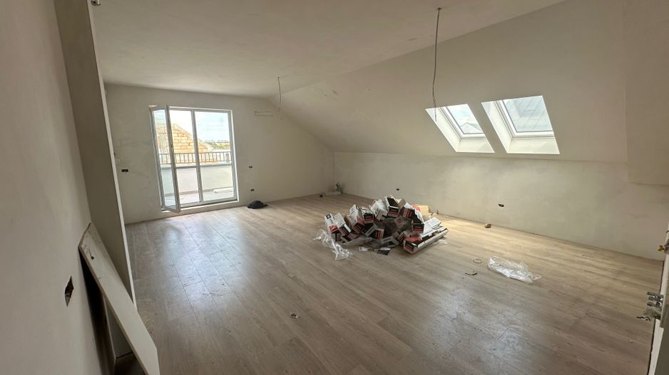 Apartment bloc nou cu lift si loc de parcare inclus - Poză 3