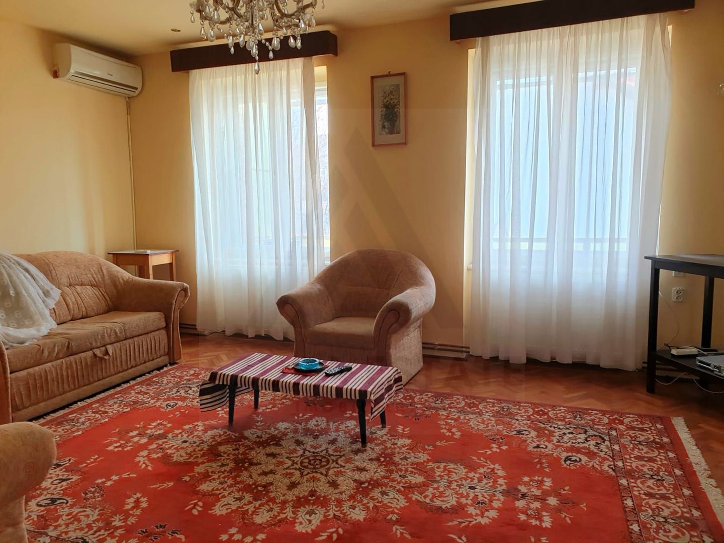 Apartament 4 camere 110 mp utili cu teren aferent si 2 bai Central - Poză 6