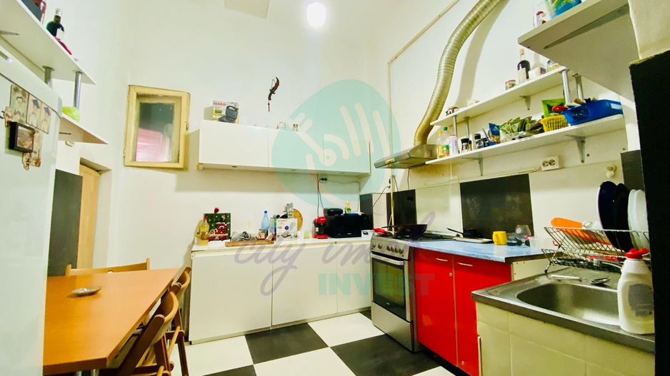 Casa singura in curte - Poză 11