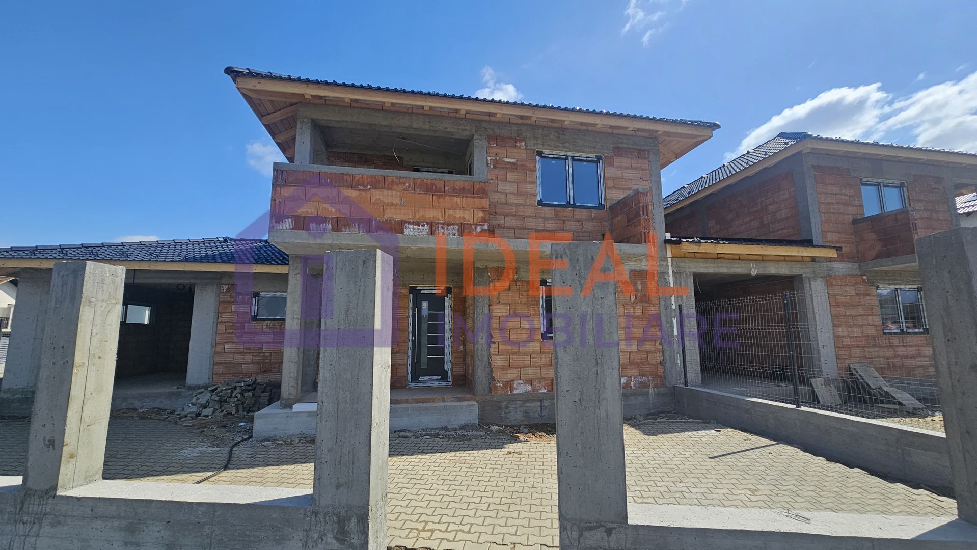 Casa Individuala LA CHEIE cu garaj si 341 mp teren, in Calea Cisnadiei - Poză 1