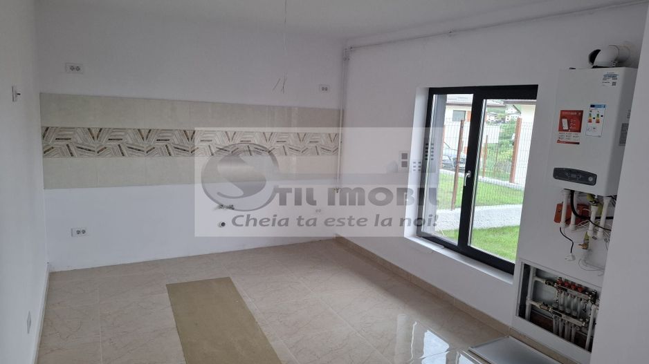 Casa tip Duplex in Valea Adanca 150 000 euro - Poză 18