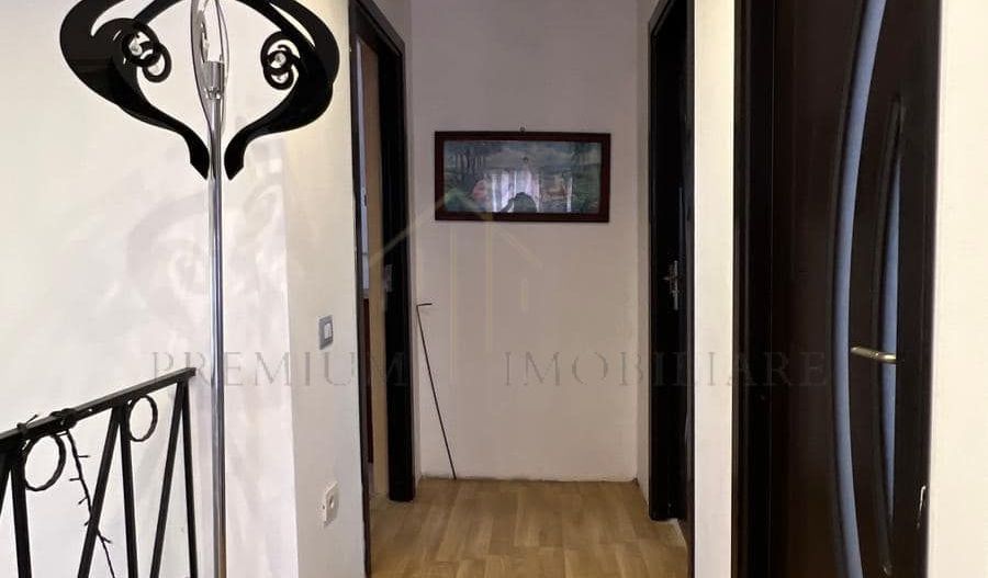 Casa de Vanzare la 10 km de Onesti - Poză 10