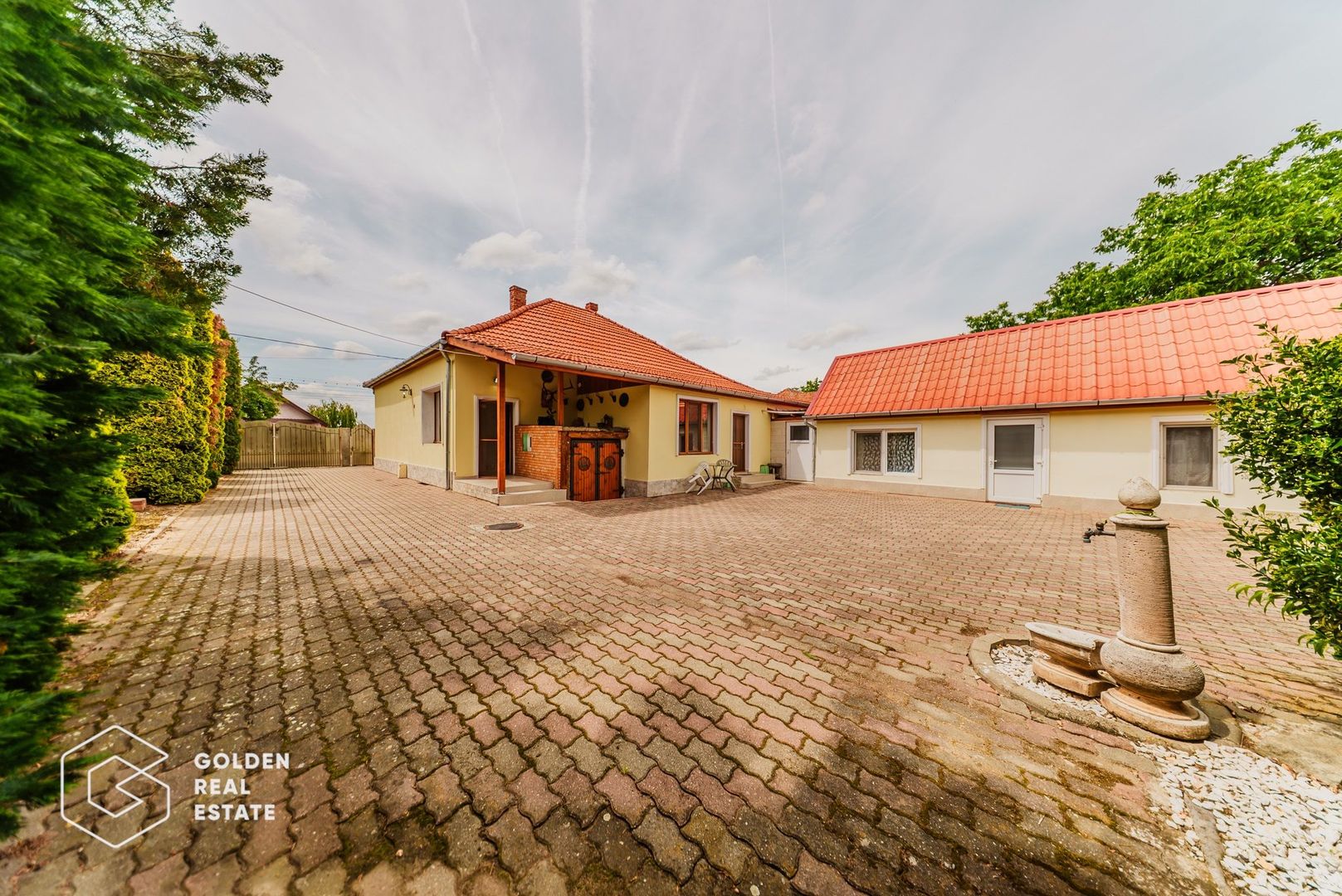 Afacere la cheie: Pensiune functionala sau casa de locuit, Ghioroc - Poză 52