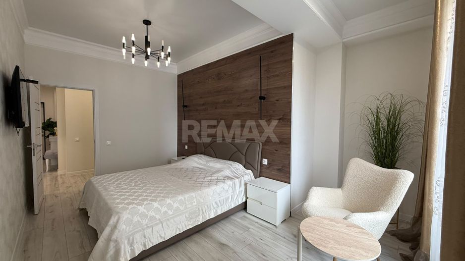 Apartament cu 2 dormitoare si living chiar in centrul Chișinăului - Poză 13