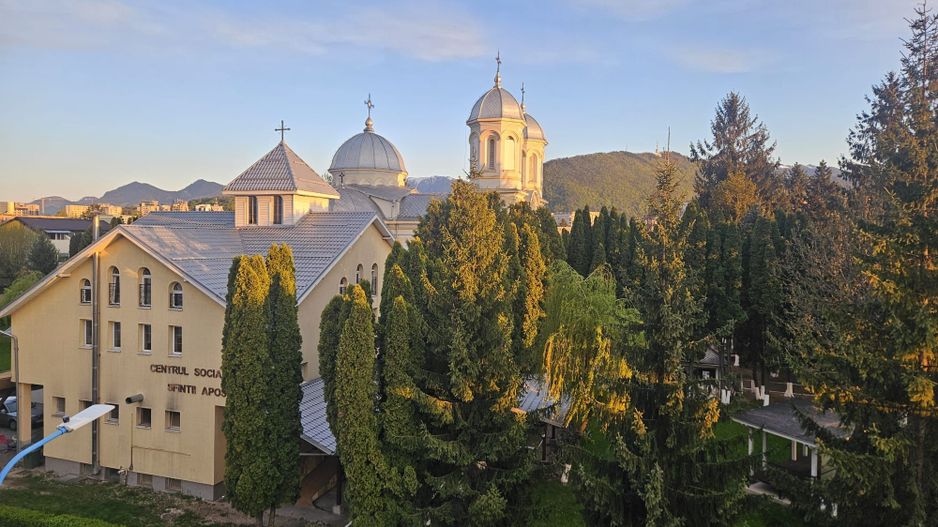 Zona centrala, garsoniera in vila - Poză 1
