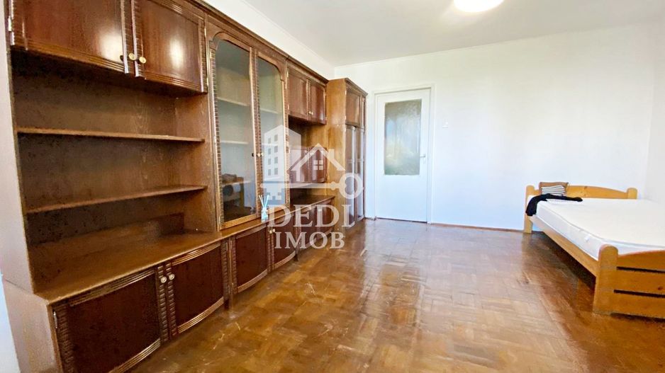 Apartament cu 1 camera de vanzare zona Decebal, Oradea - Poză 1