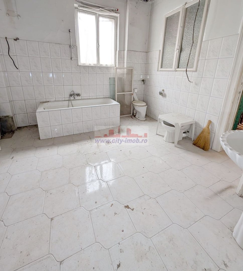 Vanzare Vila Interbelica Cismigiu Centru Bucuresti - Poză 17