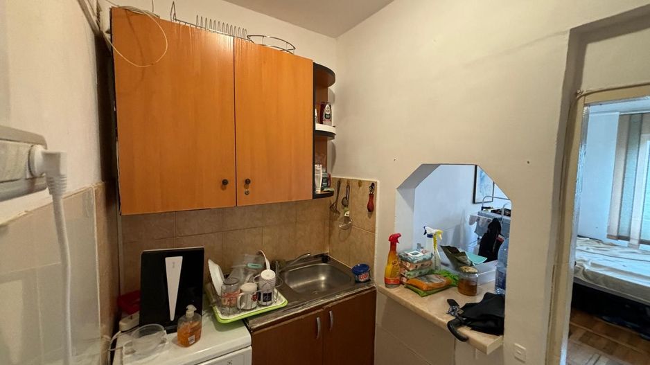 Garsoniera de vanzare  pe strada golescu 12 - Poză 17