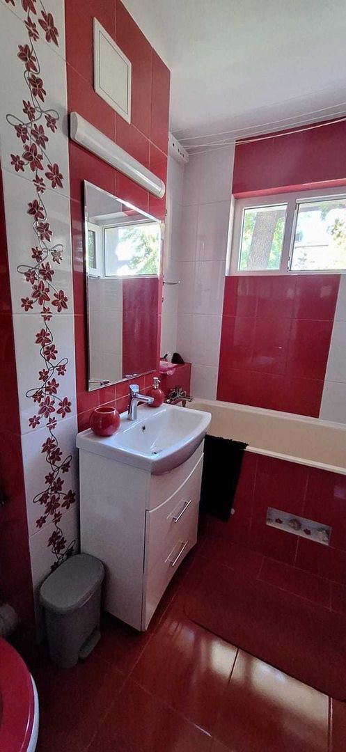 Apartament cu 2 camere, 420 euro Podu Ros - Poză 6