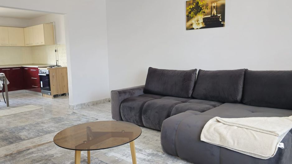 De inchiriat apartament spatios, zona Garii, et. 3, 490 euro negociabil - Poză 4