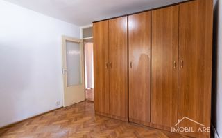 Apartament cu 4 camere - Poză 13