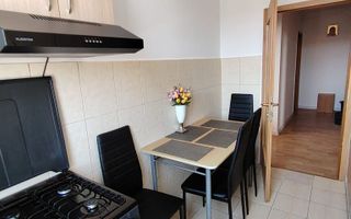 Apartament 37 mp, etaj 3/4, mobilat și utilat complet, 2 parcari. - Poză 4