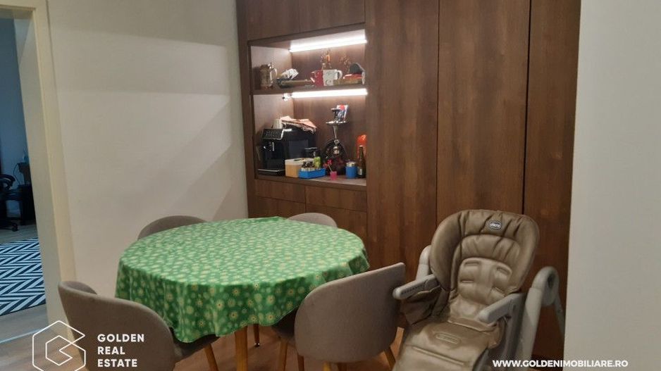 Casa mare, cu 4 apartamente a cate 1, 2, 3 și 4 camere fiecare - Poză 23