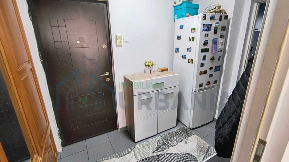 Inchiriez apartament 2 camere decomandat zona tatarasi - Poză 2