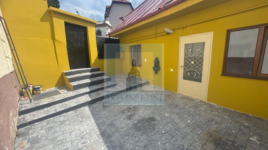 Casă renovată integral, mobilată și utilată – Șchei, Brașov - Poză 1