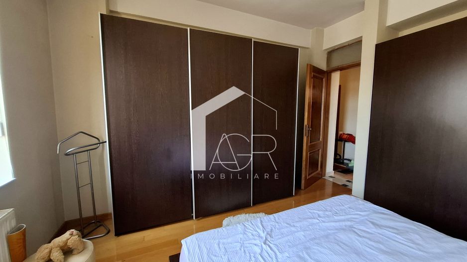 Apartament cu 4 camere, decomandat, zona Democratiei - Poză 8