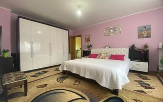 Oaza de liniste si verdeata! Vanzare casa cu 5 camere in Pucioasa - Poză 8