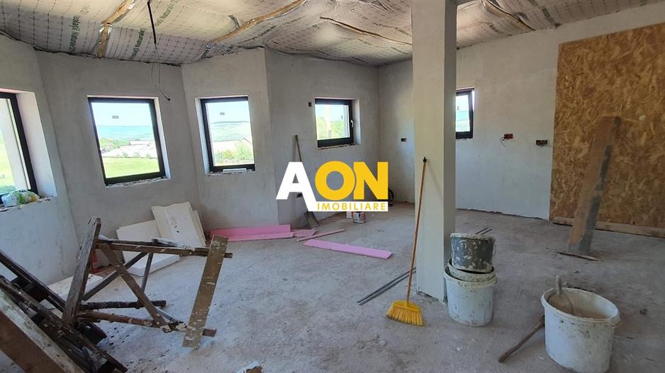 Casa semifinisata 4 camere garaj 650 mp teren, langa padure, Micesti - Poză 4