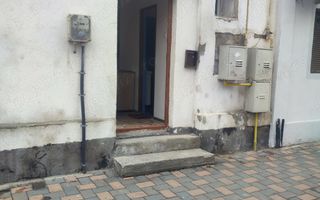 Spatiu com zona Palas str sf Andrei - Poză 1