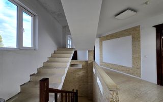 Spatiu comercial/ Showroom/ Productie- 225mp/ 450 mp - Central- Podu Ros - Poză 2