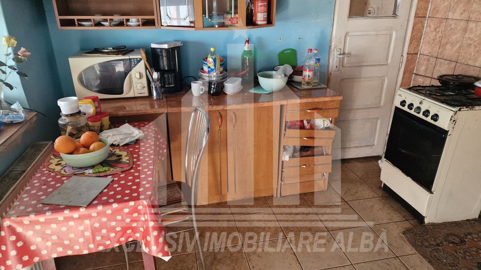 Casa de vanzare | 100 mp | 1048 mp teren | Ciugud - Poză 3