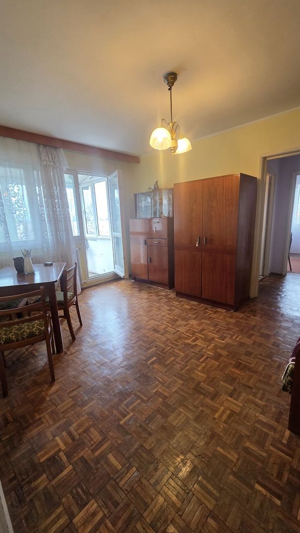Apartament 2 camere Saturn cu loc de parcare - Poză 5