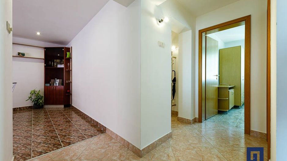 Apartament cu priveliste, 4 cam, decomandat – Zona Lipovei - Poză 13