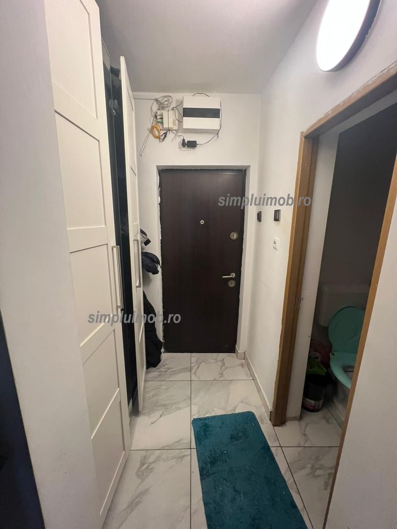 VANDUT ! Garsoniera  Metrou Dristor renovata complet - Poză 4