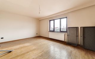 Vilă cu 7 camere de vânzare în zona Central - Poză 16
