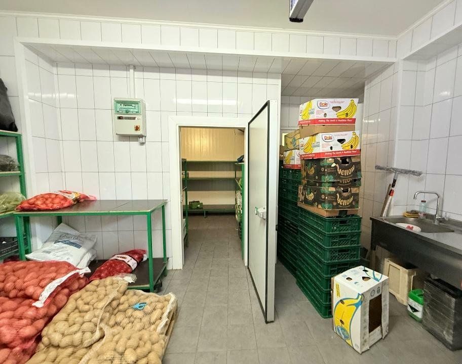 Spaţiu comercial de închiriat â€“ Central Otopeni, acces direct din DN1 - Poză 7