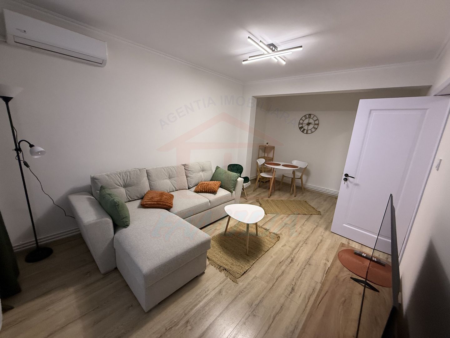 🏢 Apartament 1 cameră pe Faleza Dunării | Prima închiriere | 380 € - Poză 2