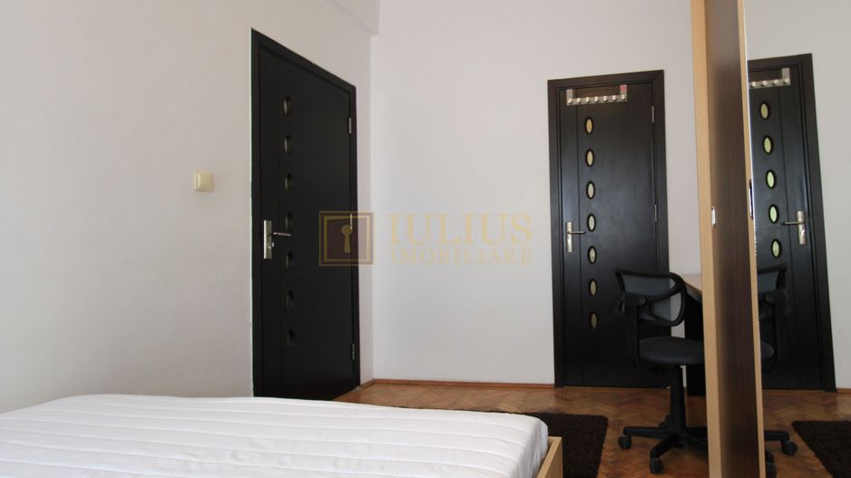 Central; Bdl Mihai Viteazu, 3 camere, centrala proprie - Poză 11