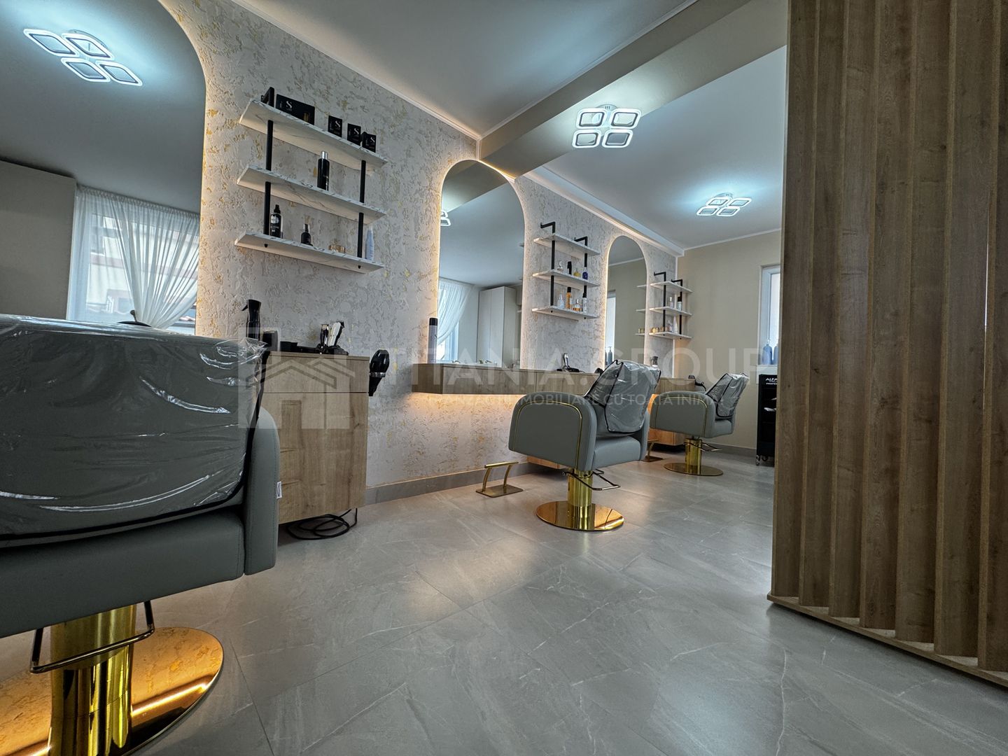 Afacere la Cheie -Salon de Coafură - Clientelă Formată - Zero Investitie - Poză 3