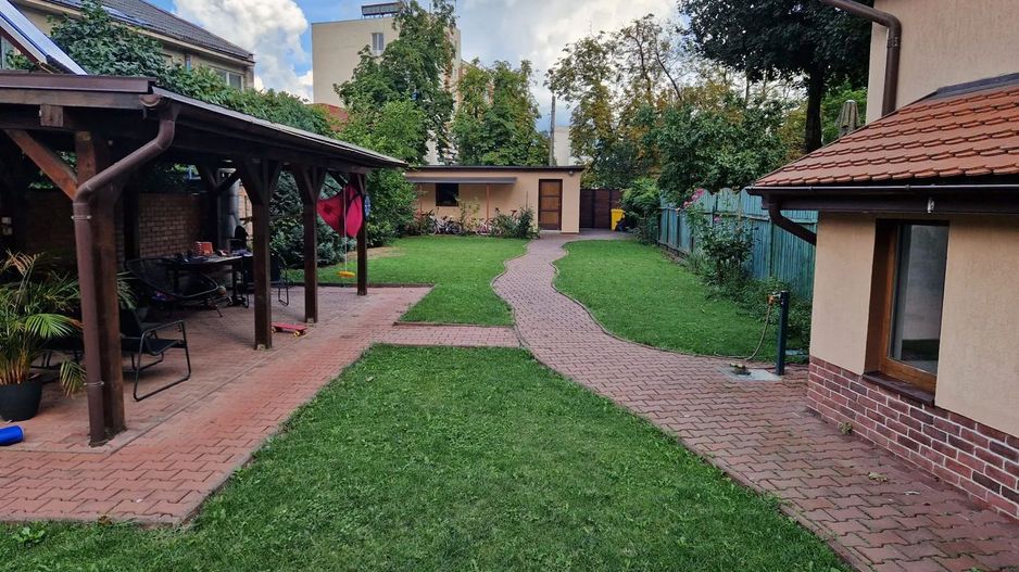 OFERIM SPRE VANZARE SAU ÎNCHIRIERE CASA ULTRA CENTRAL CU 5 CAMERE - Poză 7