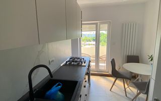 Mircea cel Batran - Bulevardul Cetatii, 2 camere decomandat  renovat - Poză 4