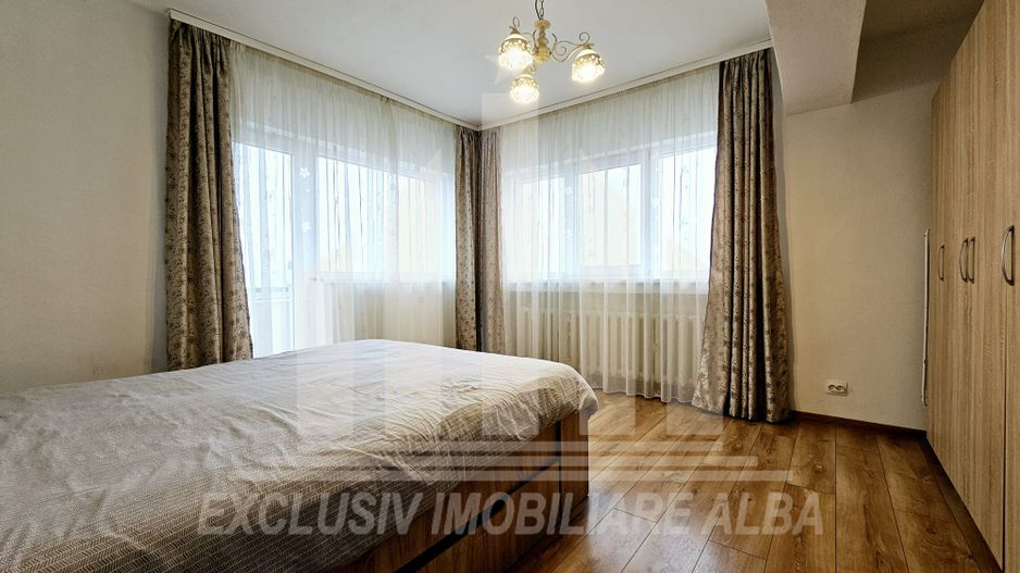 Apartament cu 2 camere decomandate, Cetate - M-uri cu vedere spre Parc - Poză 5