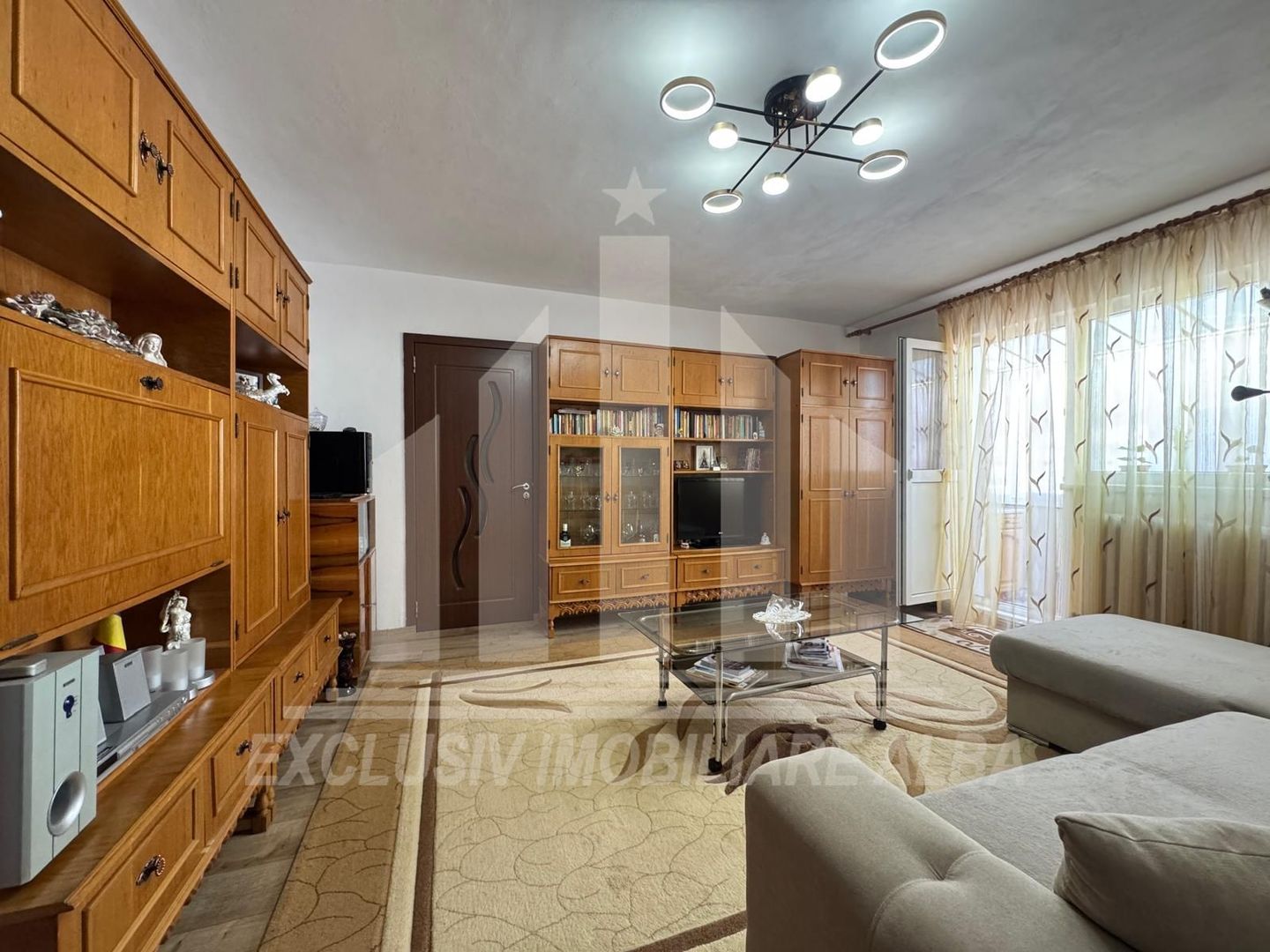 Apartament cu 2 camere de vanzare, Cetate - Poză 1